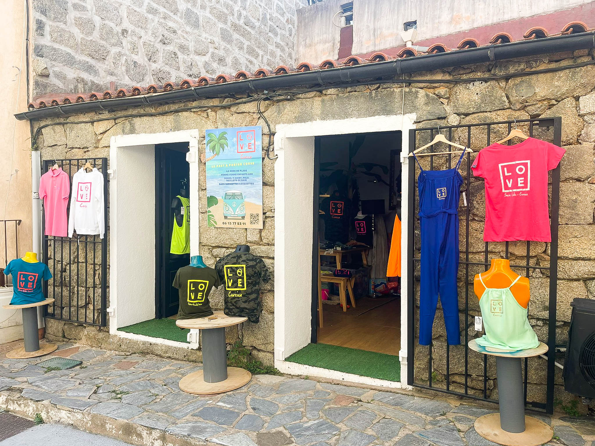 Lire la suite à propos de l’article Boutique Love – Porto Vecchio